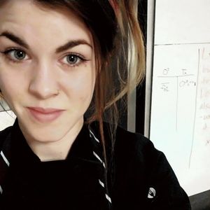 Meet your Posher, Lydia